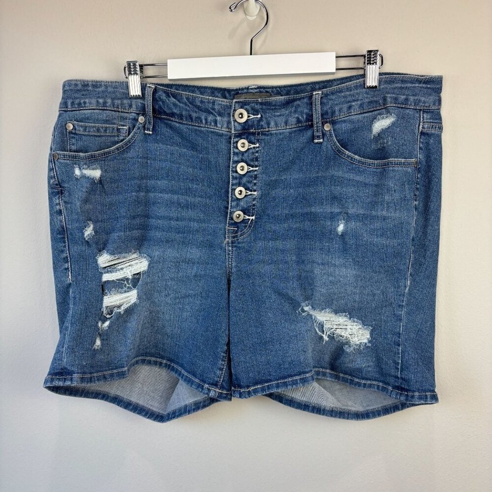 Torrid Vintage Stretch Mid-Rise Short 18
